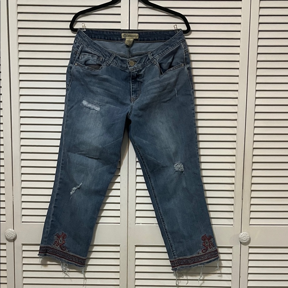 Democracy Distressed Blue Cropped Jeans with Embroidery